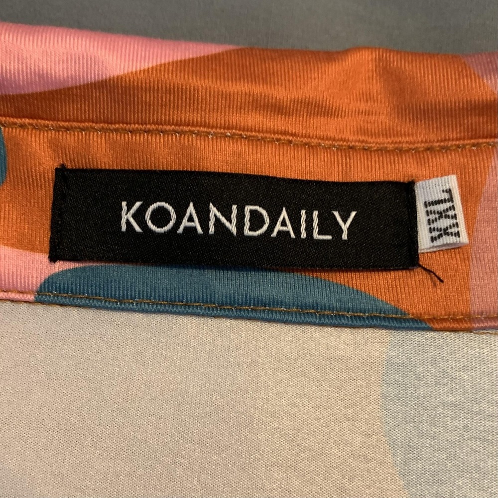 KOANDAILY Blouse Womens Medium Camo Ruched Button Front Long Sleeve Crop Top - Picture 2 of 8